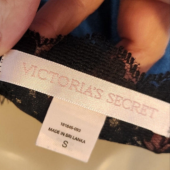 Victoria's Secret Black Satin Chemise with Lace Trim Size Small Nightie - Picture 6 of 7